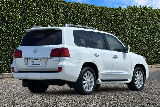 Used 2011 White Lexus 570 image 4