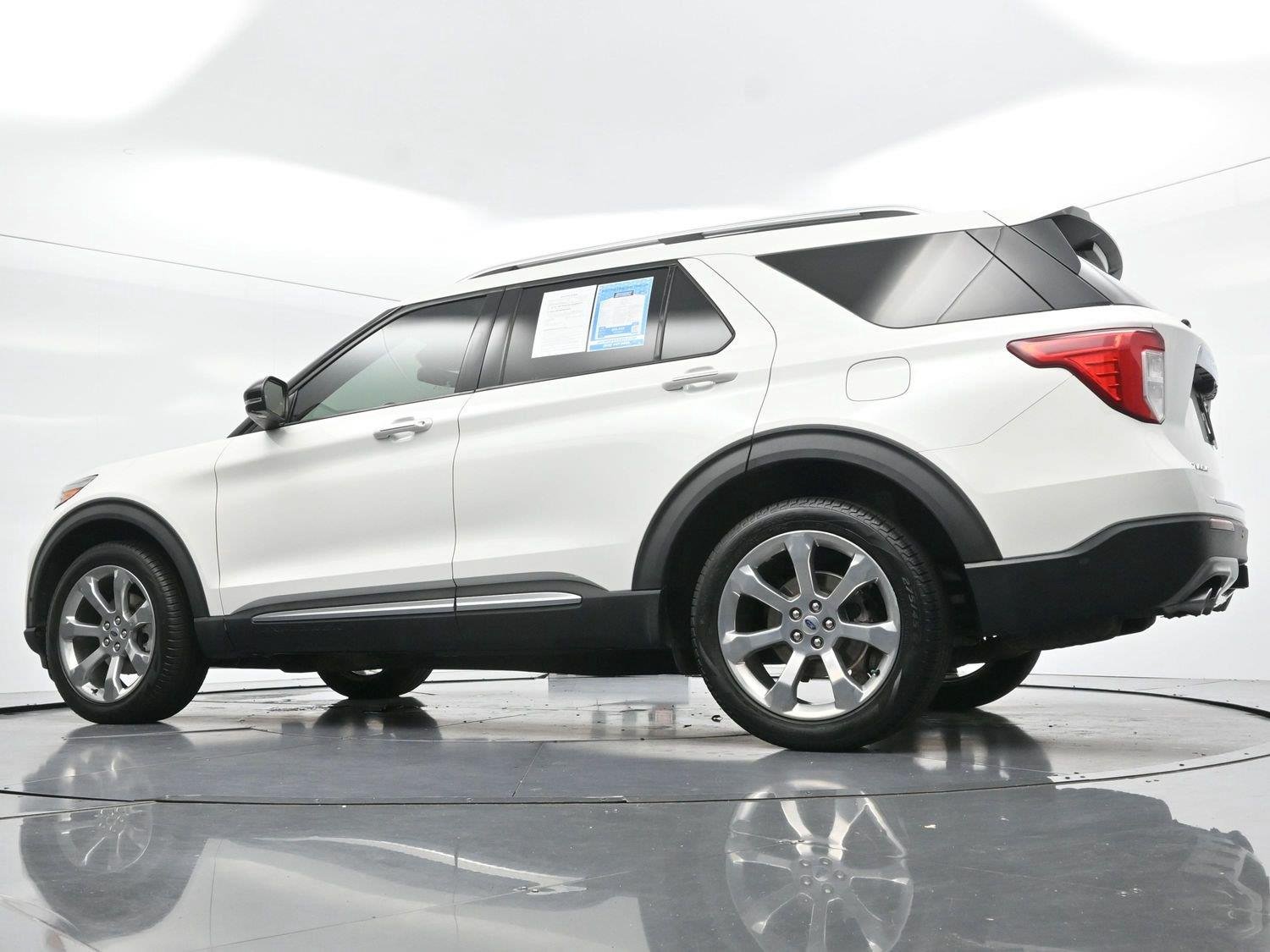 Used 2020 Star White Metallic Tri-Coat Ford Platinum image 55