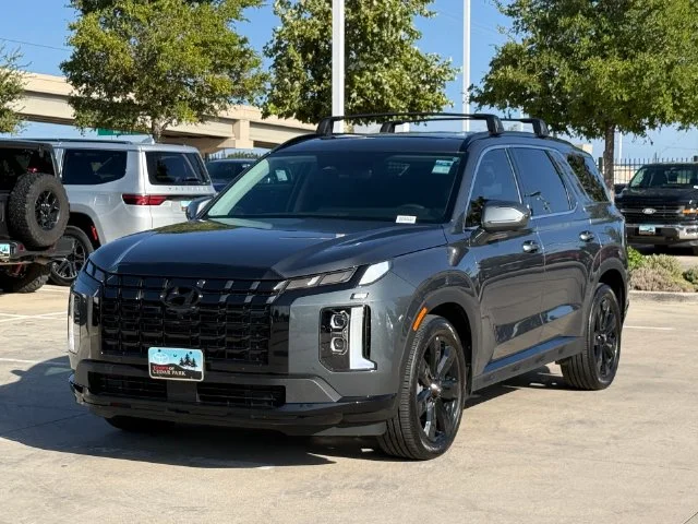 Used 2025 Graphite Hyundai XRT image 6