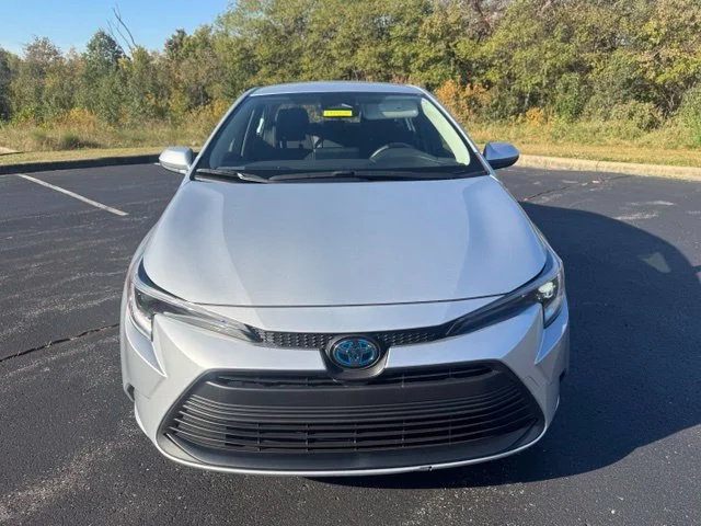 Certified Used 2024 Silver Toyota LE image 8