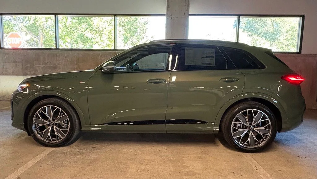 New 2026 District Green Metallic Audi 2.0T Prestige image 2
