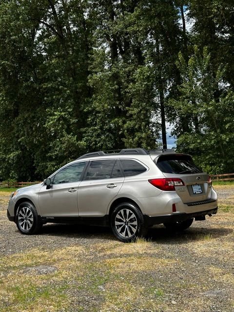 2017 Subaru Outback Limited - Photo 7