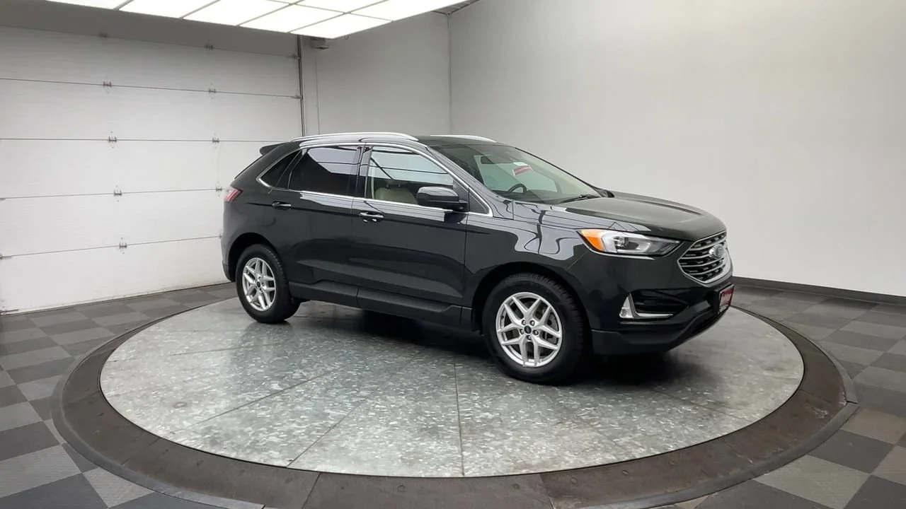 Used 2022 Green Ford SEL image 41