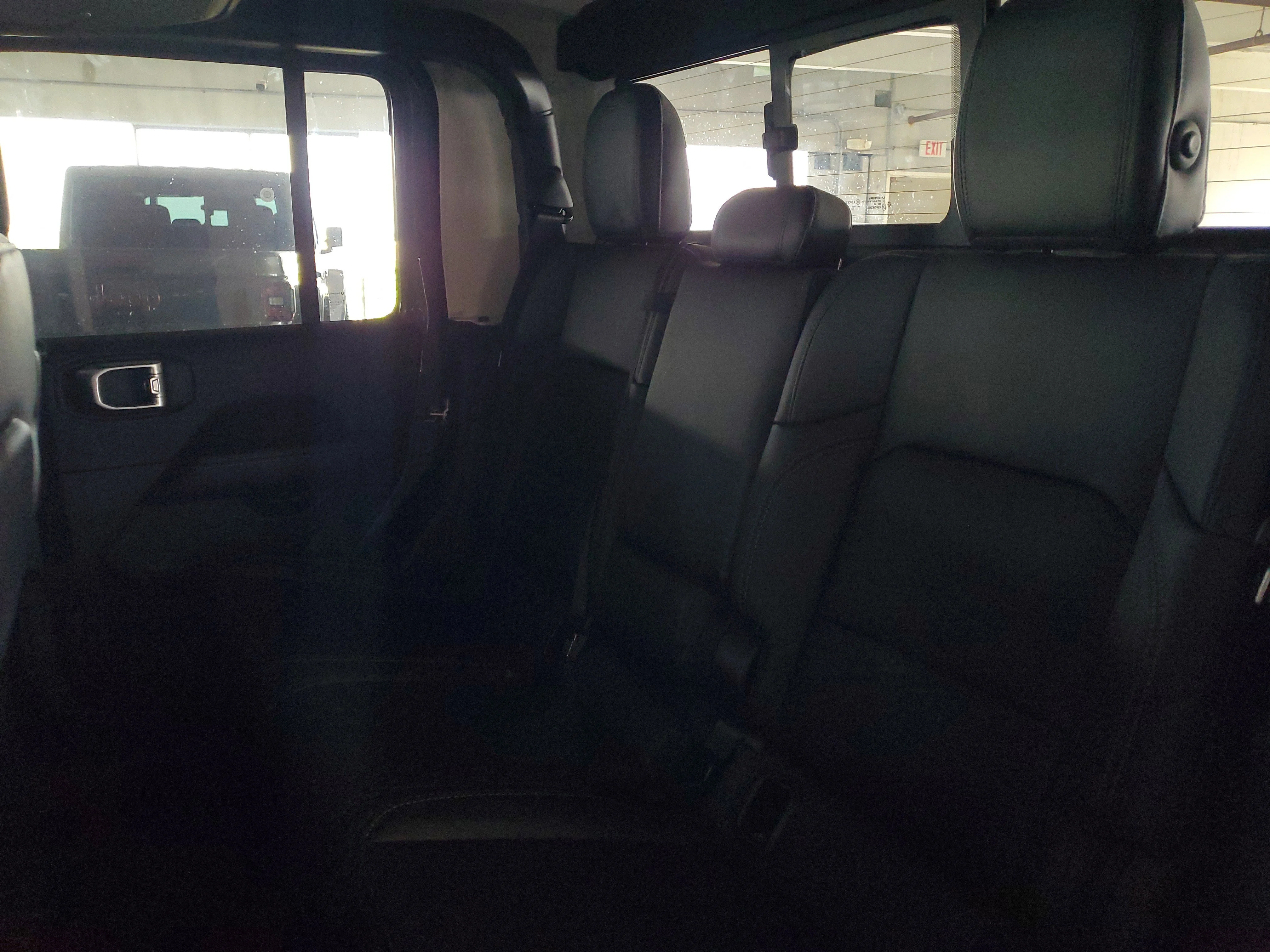 New 2026 Anvil Clear-Coat Exterior Paint Jeep Sahara image 7