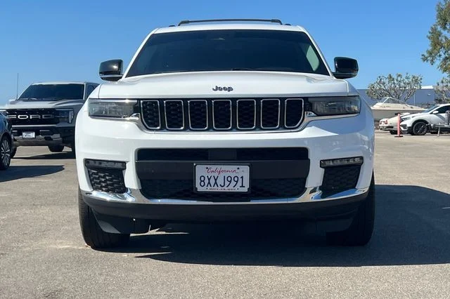 Used 2021 Bright White Clearcoat Jeep Limited image 5