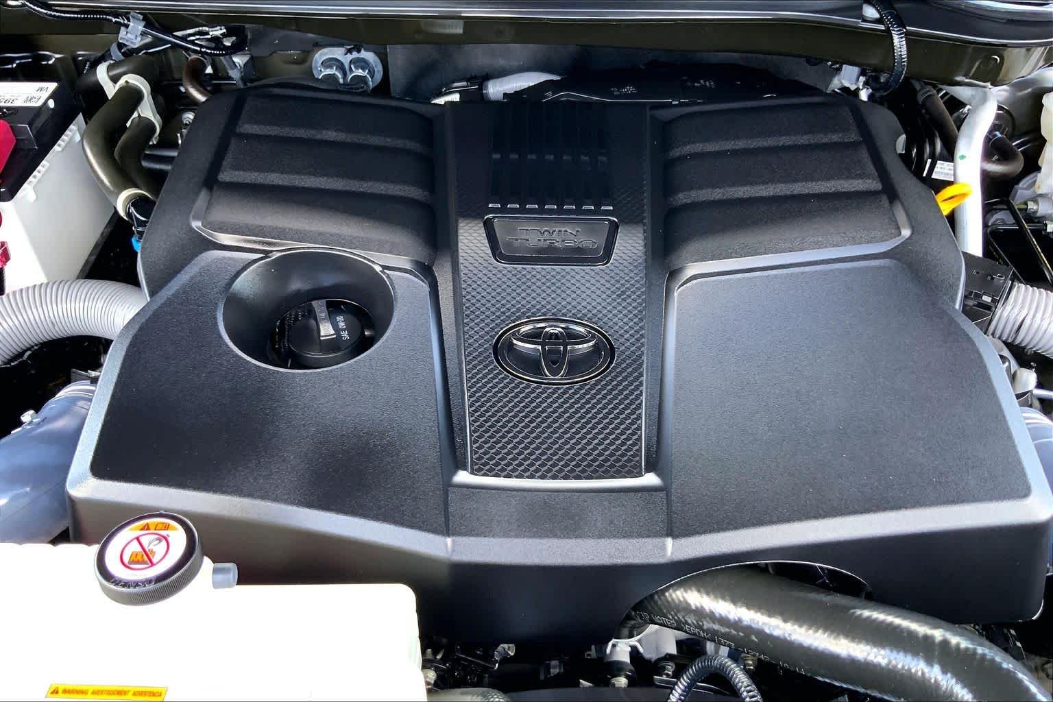 Used 2023 Midnight Black Metallic Toyota SR5 image 32