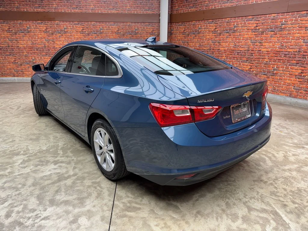 1G1ZD5ST4SF130176