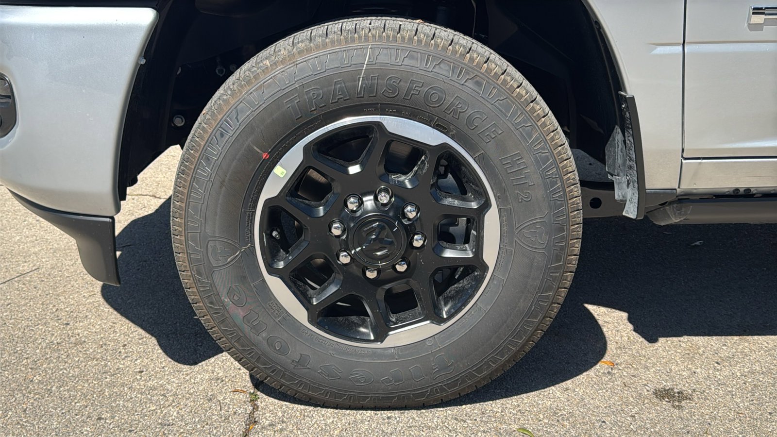 New 2026 Silver-Zynith Exterior Paint RAM Laramie image 24