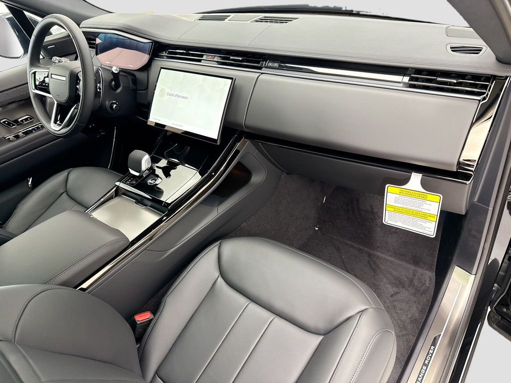 New 2026 Santorini Black Land Rover SE image 17