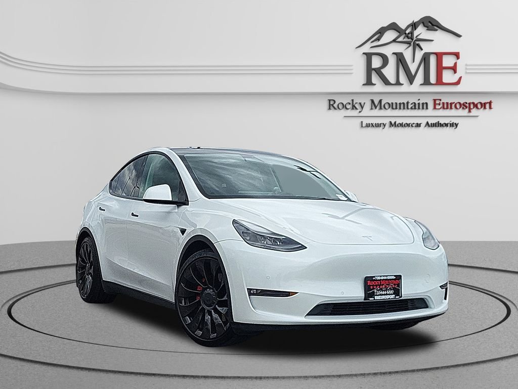 2022 Tesla Model Y Performance Dual Motor All-Wheel Drive's photo