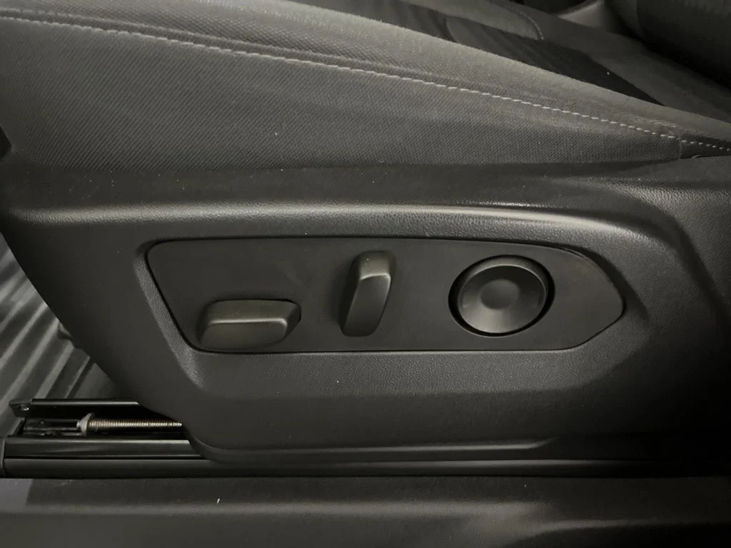 Used 2022 Gray Chevrolet LT image 2