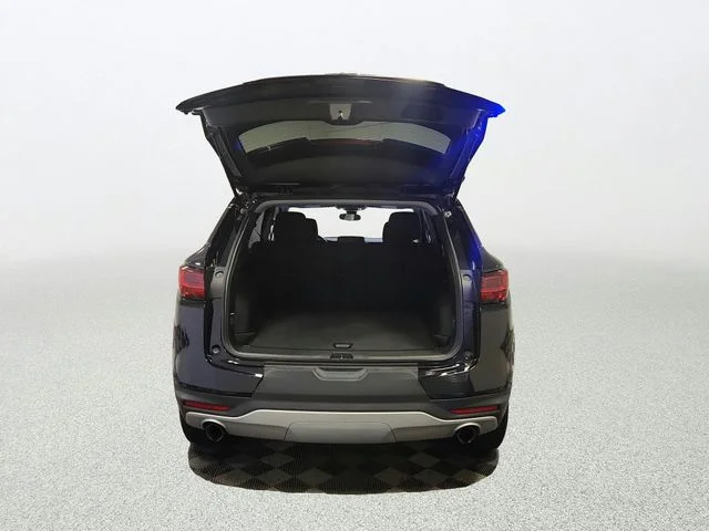 Used 2025 Black Chevrolet LT image 19