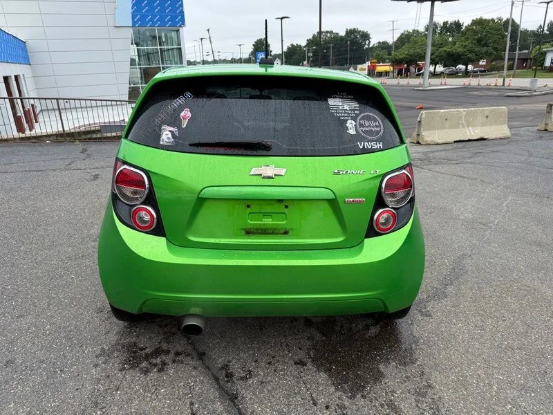 Used 2015 Green Chevrolet LT image 7