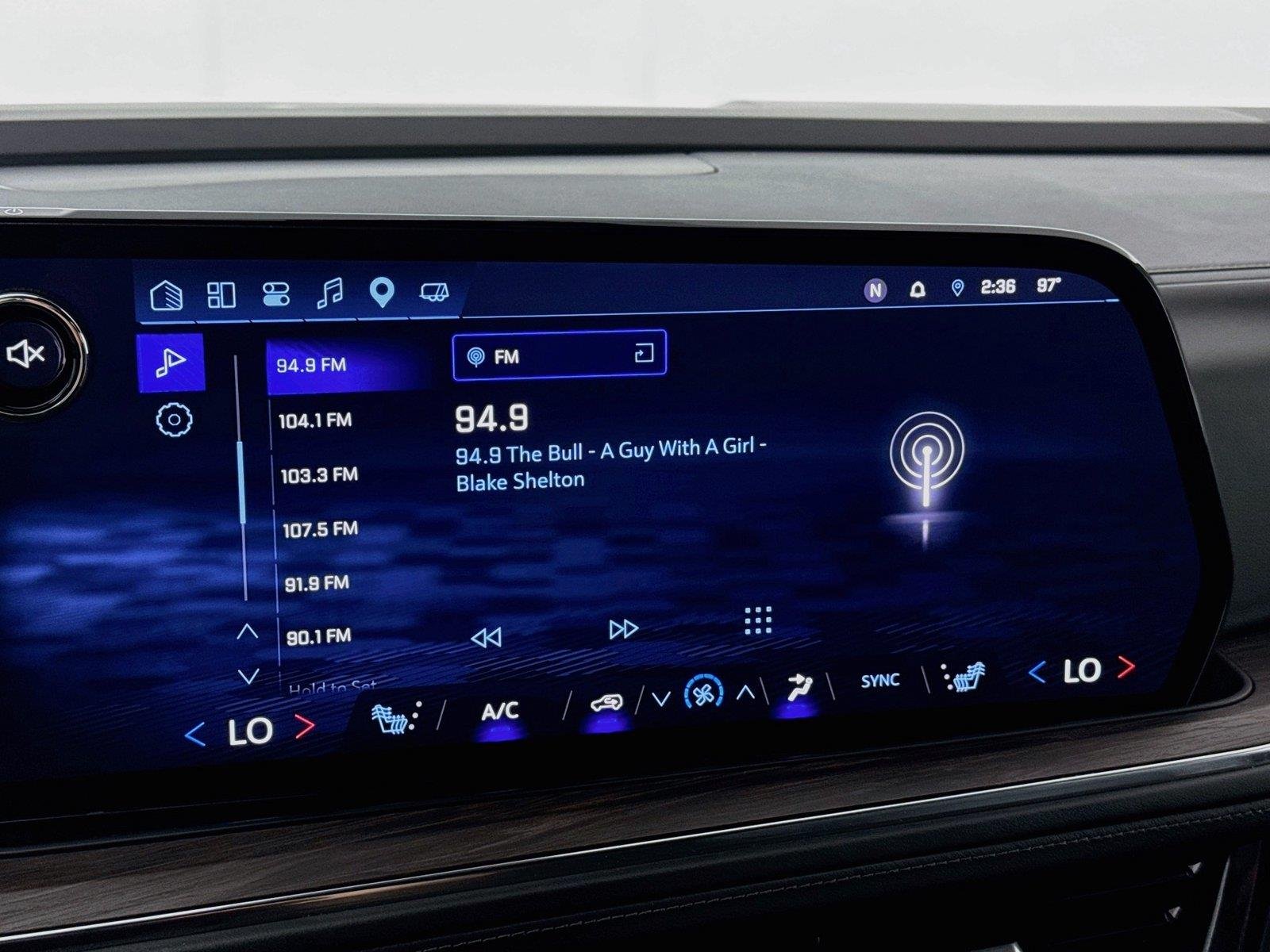 Used 2025 Black Chevrolet LT image 23