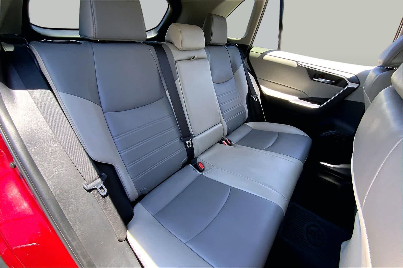 Used 2024 Ruby Flare Pearl Toyota XLE Premium image 20