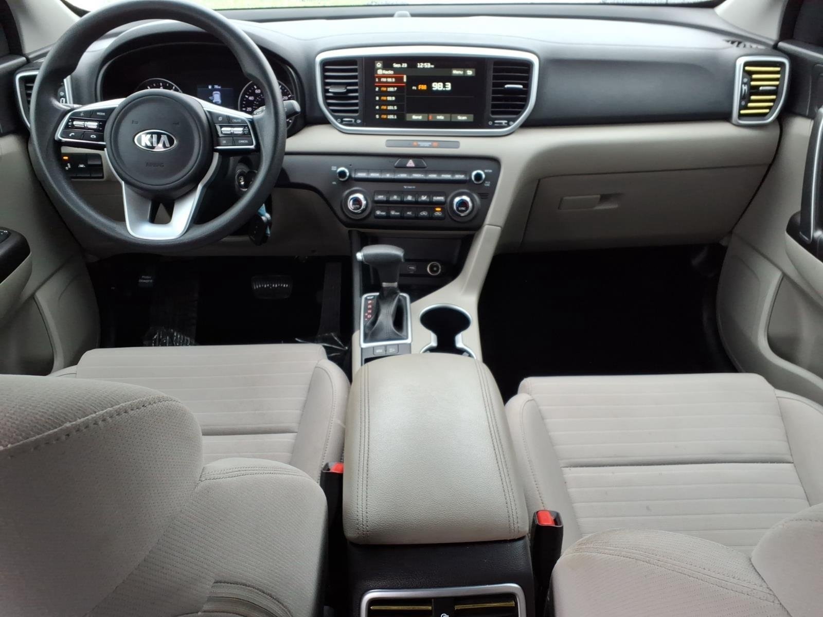 Used 2021 Snow White Pearl Kia LX image 19