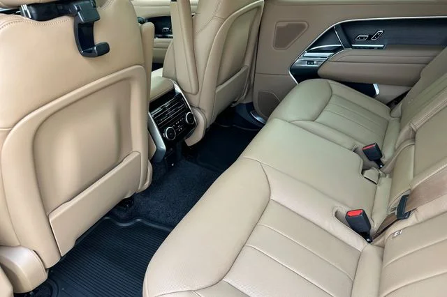 New 2026 Varesine Blue Land Rover SE image 11
