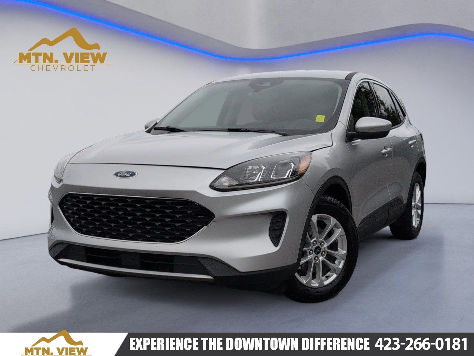 Silver 2020 Ford Escape SE FWD SUV / Crossover Front-Wheel Drive