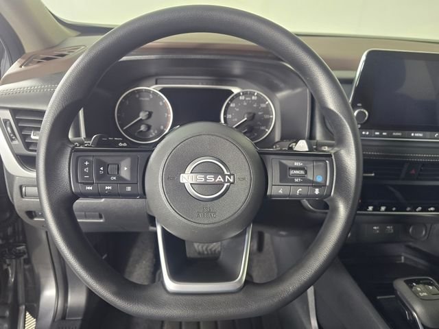 Used 2023 Gun Metallic Nissan SV image 20