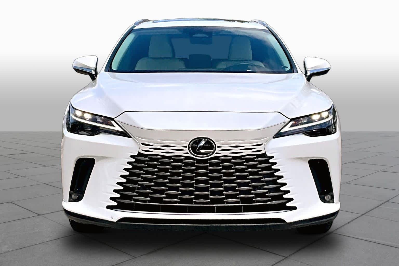 Used 2024 Eminent White Pearl Lexus Premium image 4