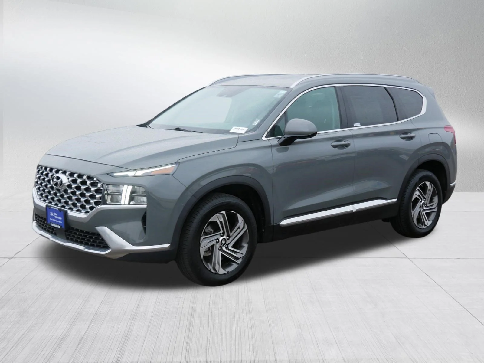 Certified Used 2022 Hampton Gray Hyundai SEL image 3