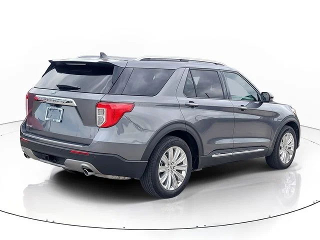 Used 2024 Gray Ford Limited image 5