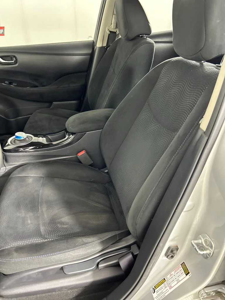 Used 2015 Silver Nissan SV image 12