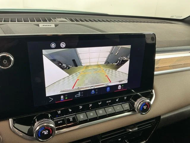 Used 2024 White GMC Denali image 21