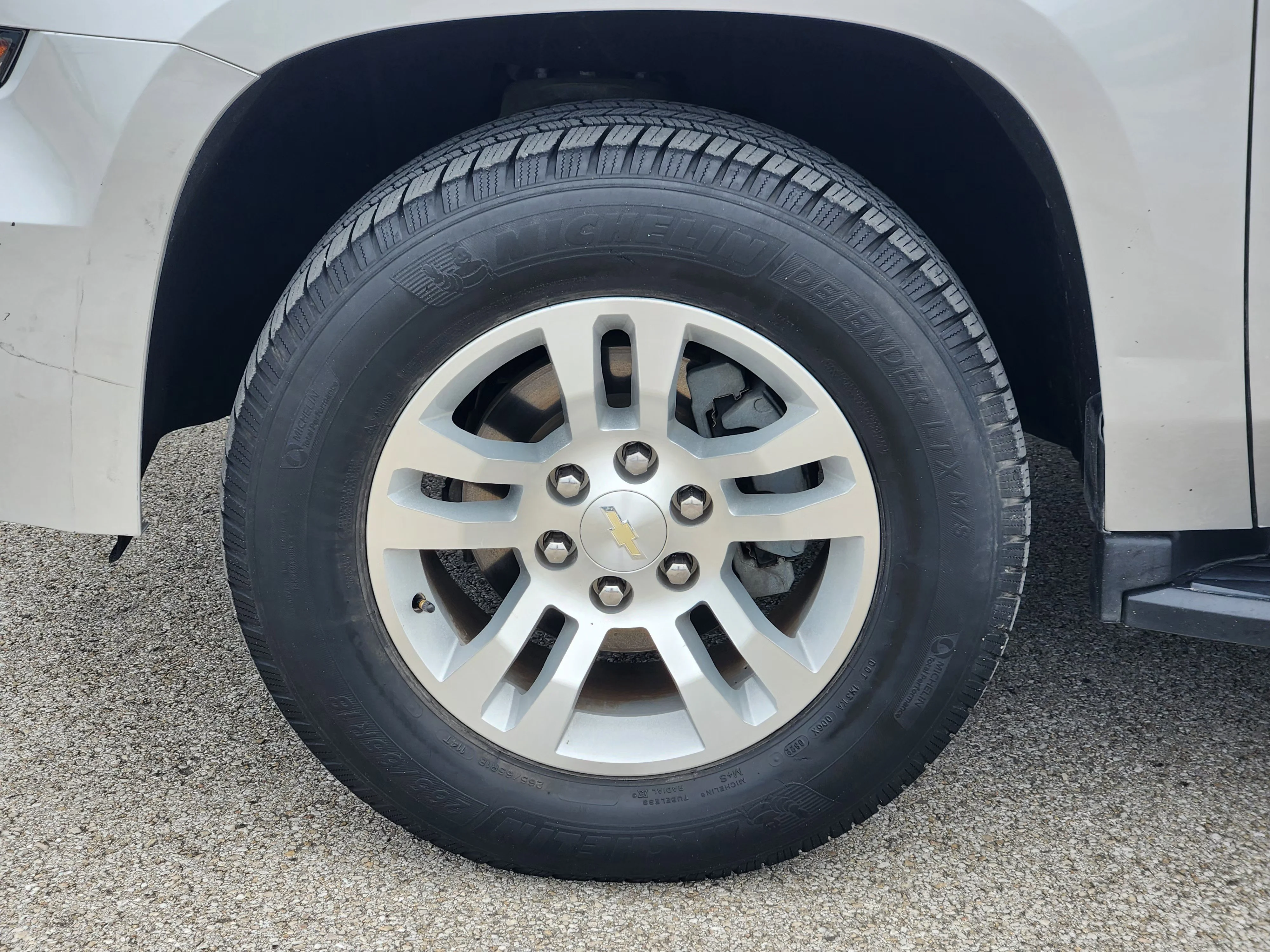 Used 2018 Silver Ice Metallic Chevrolet LT image 10