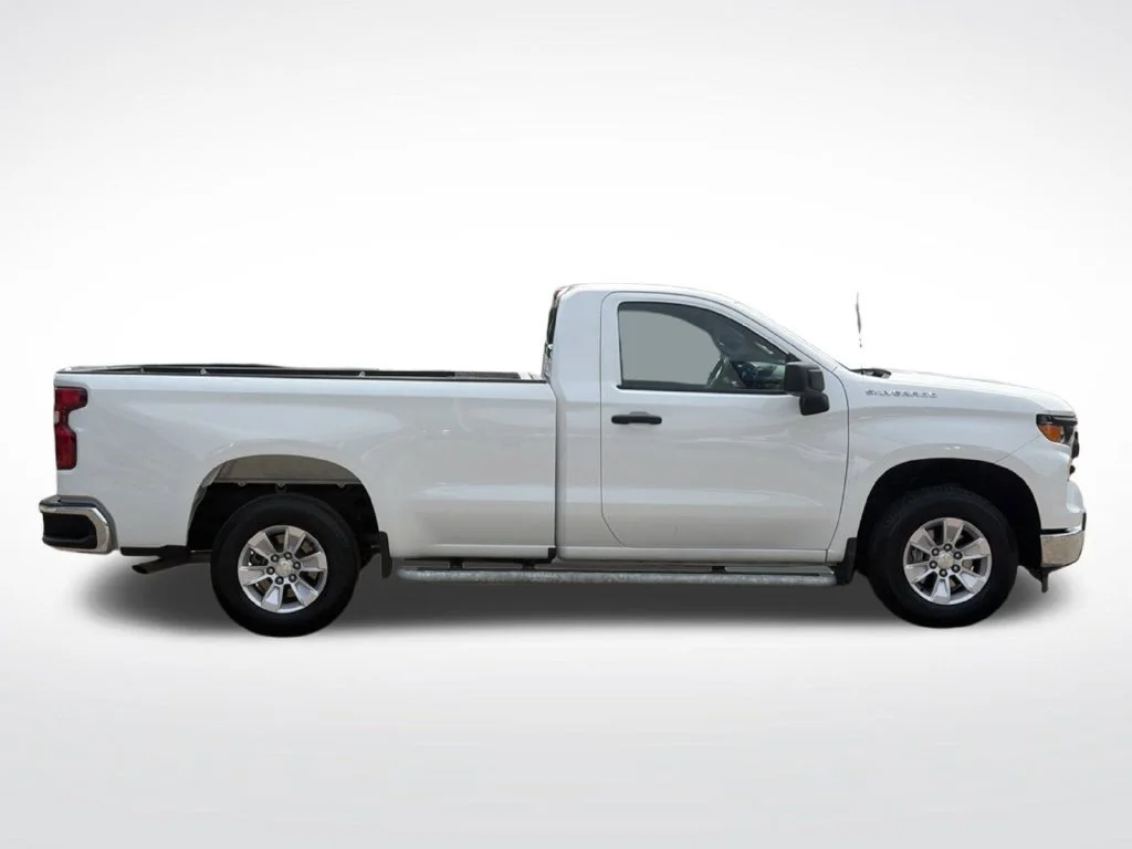 Certified Used 2025 Summit White Chevrolet WT image 8
