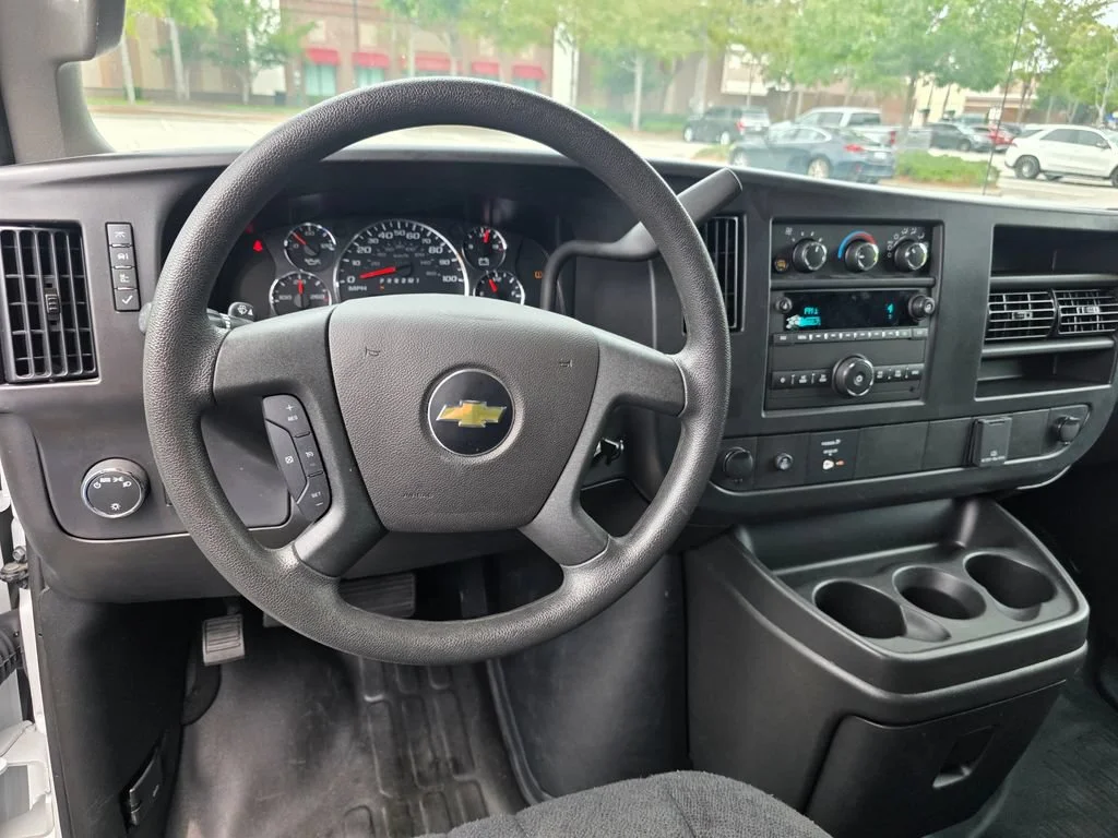 Used 2025 Summit White Chevrolet WT image 14