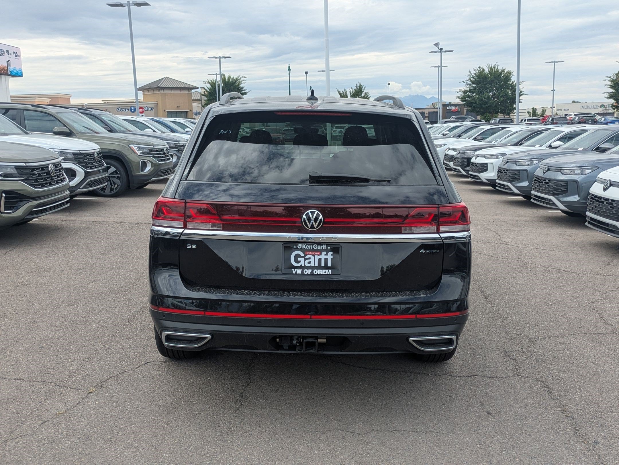 New 2026 Deep Black Pearl Volkswagen 2.0T SE w/Technology image 4