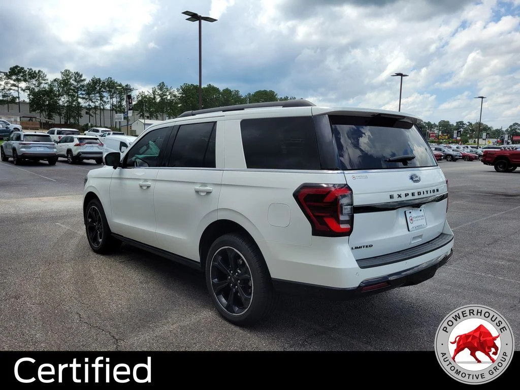 Used 2023 White Ford Limited image 4