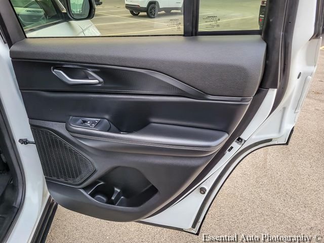 Used 2024 White Jeep Laredo image 27