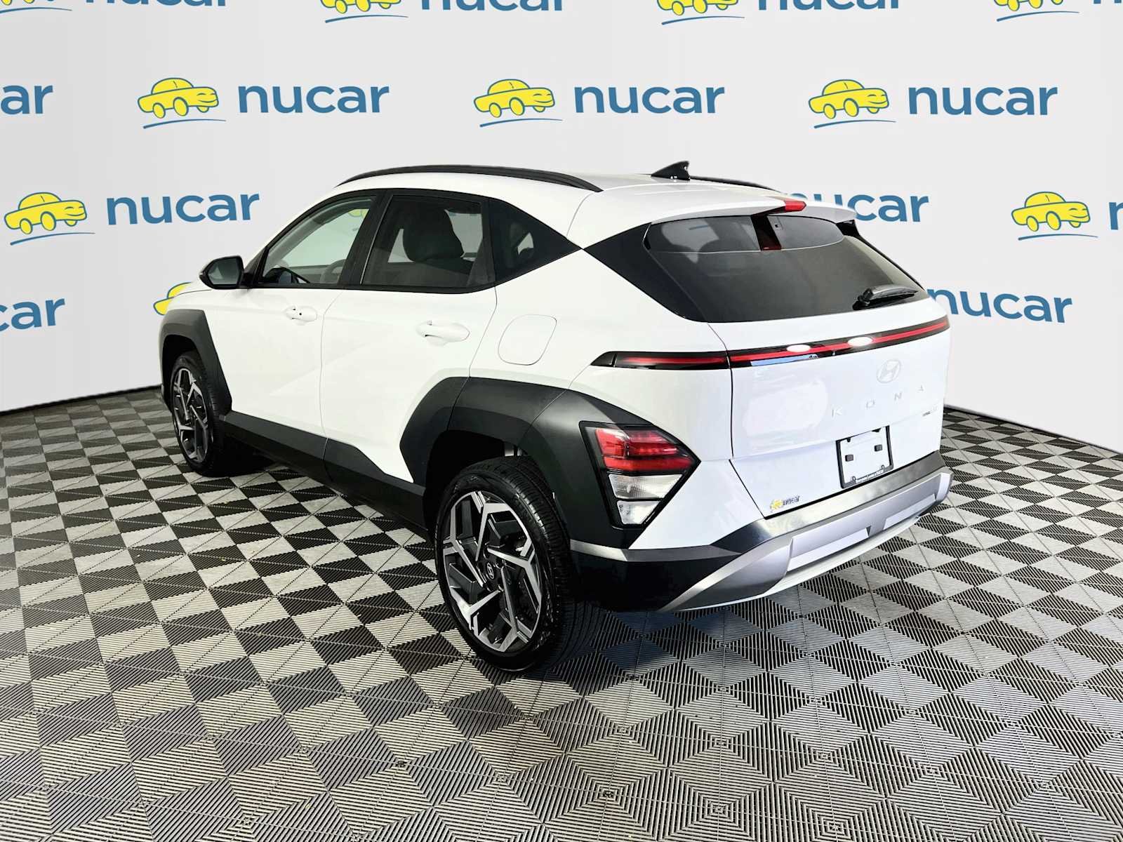 Used 2026 Atlas White Hyundai SEL Premium image 5