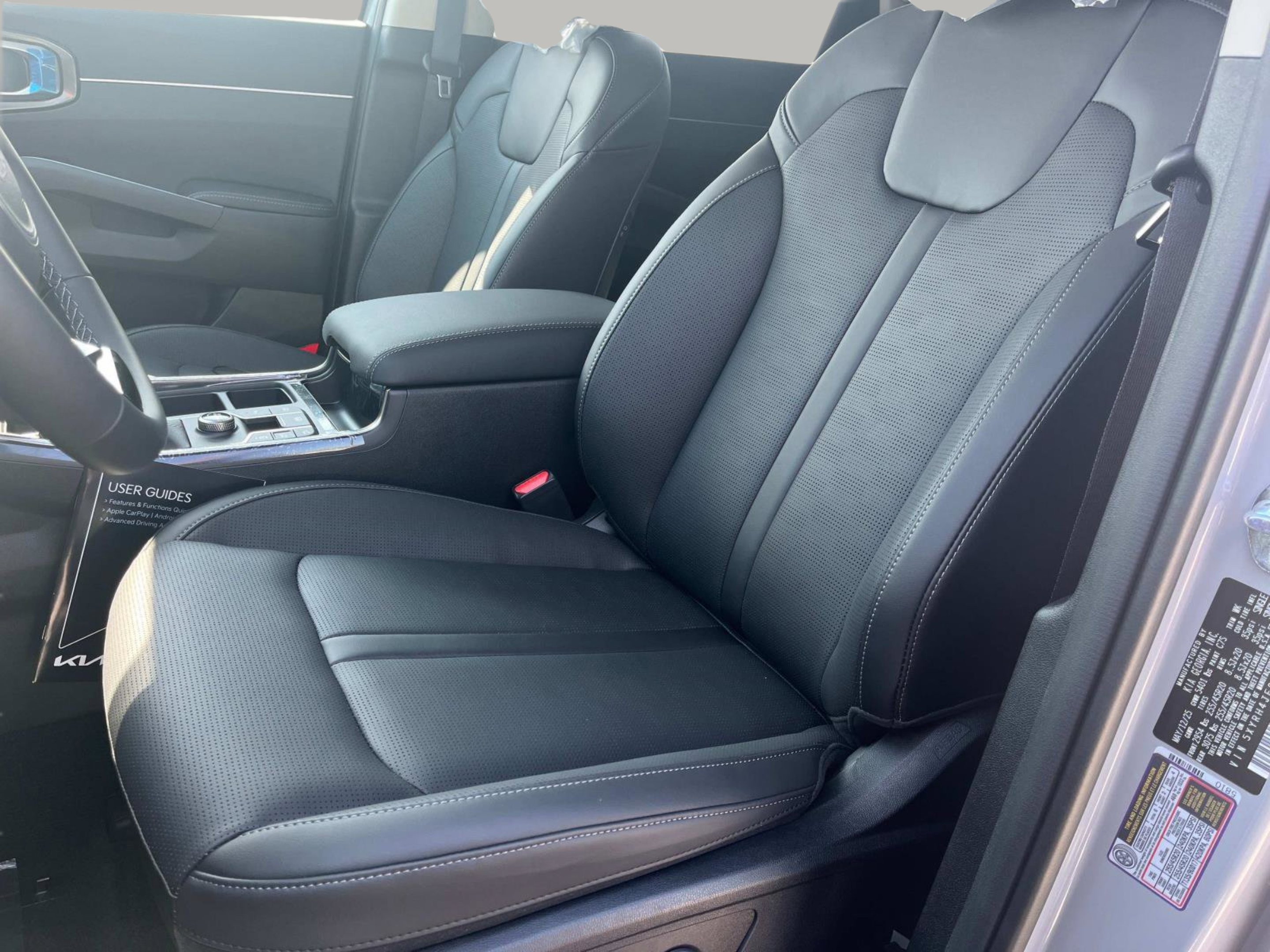 2025 Kia Sorento EX - Photo 26