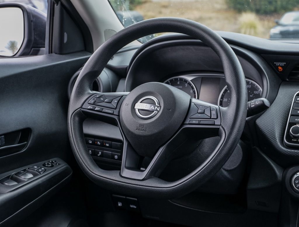Used 2024 Gray Nissan S image 22