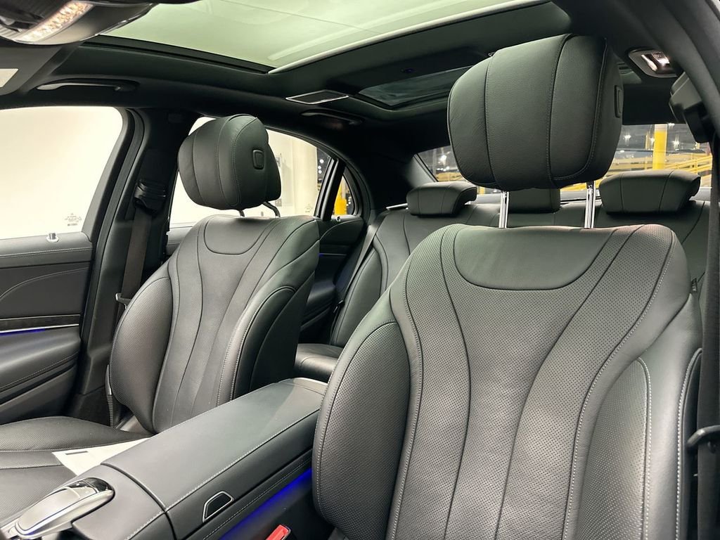 Used 2015 Black Mercedes-Benz S 550 image 22