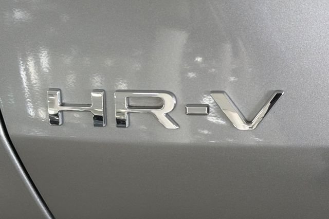 Used 2023 Lunar Silver Metallic Honda LX image 36