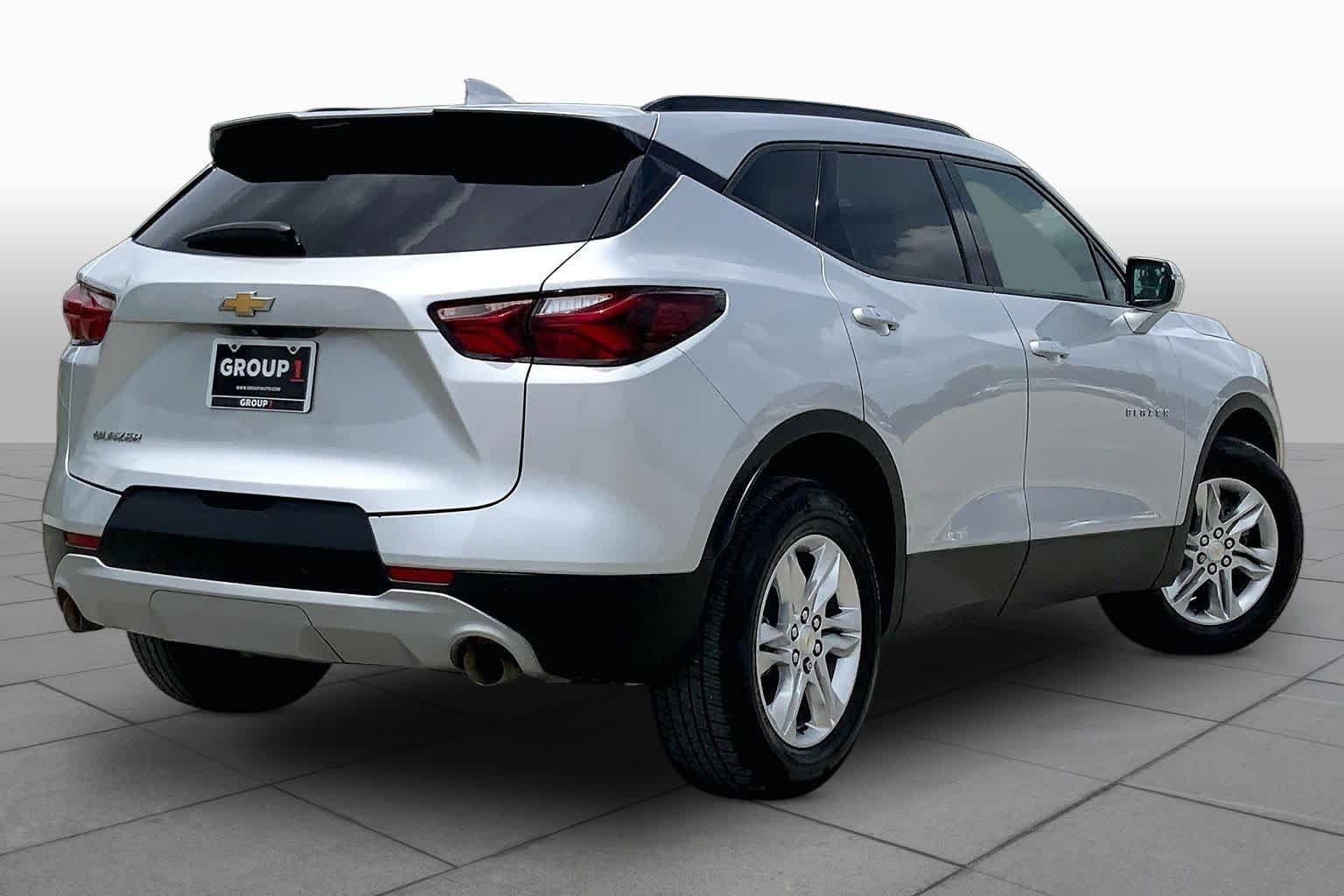 Used 2021 Silver Ice Metallic Chevrolet LT image 13