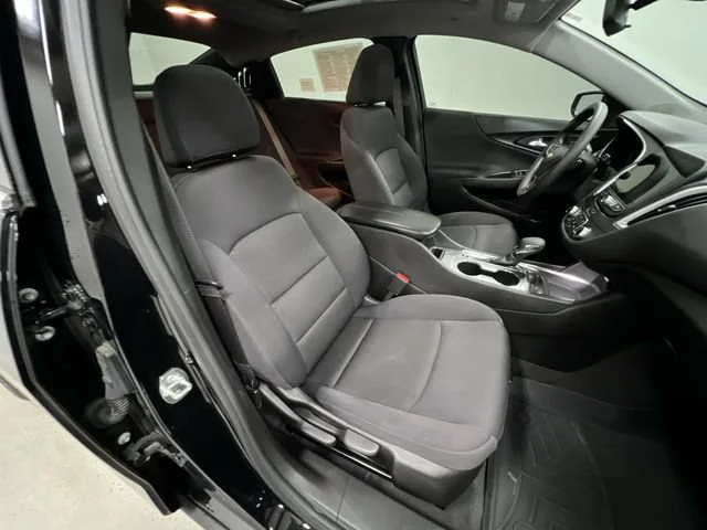 Used 2023 MOSAIC BLACK METALLIC Chevrolet LT image 28