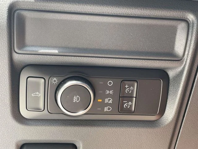 New 2026 Avalanche Ford XLT image 25