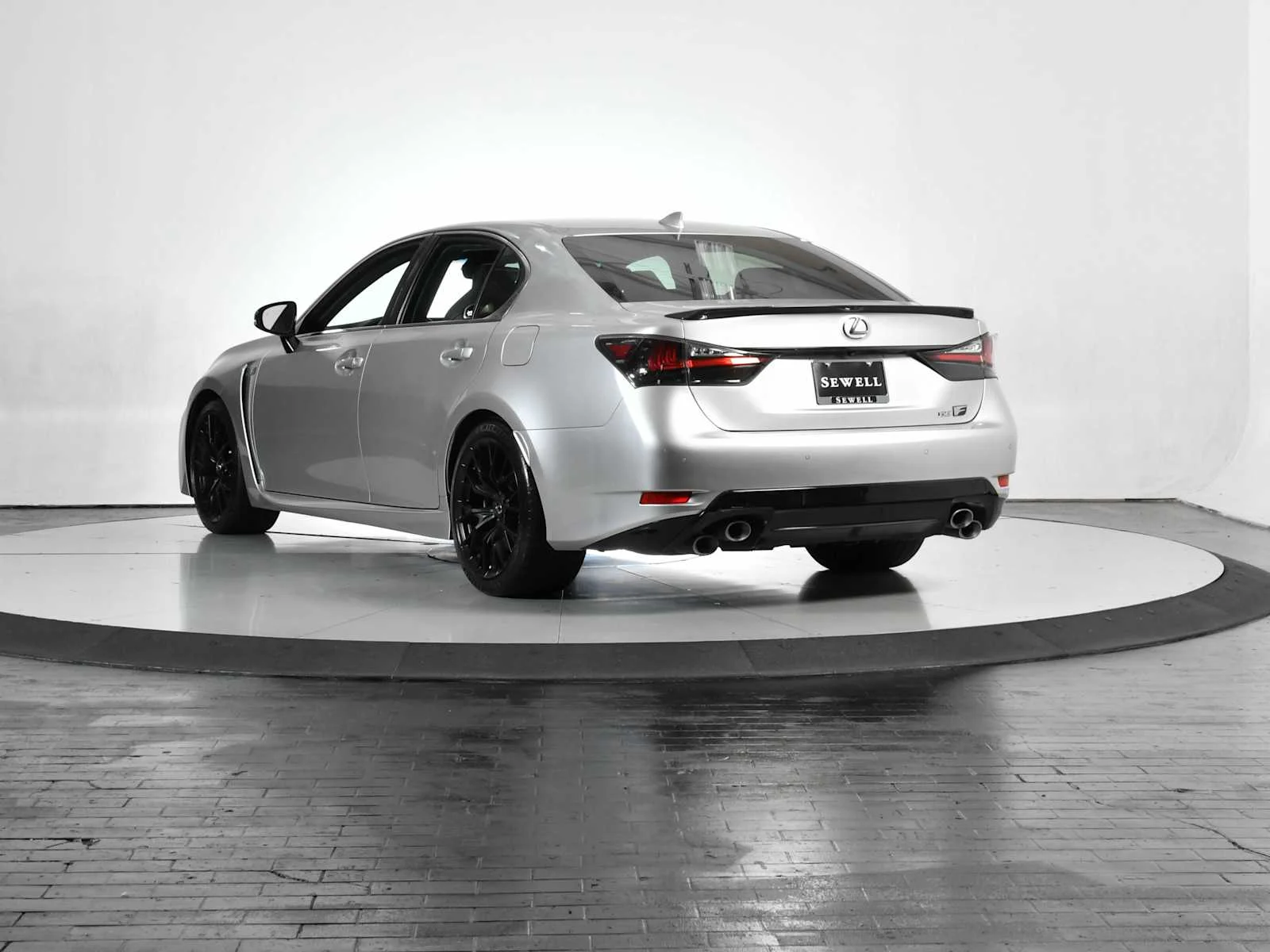Used 2020 Liquid Platinum Lexus  image 4
