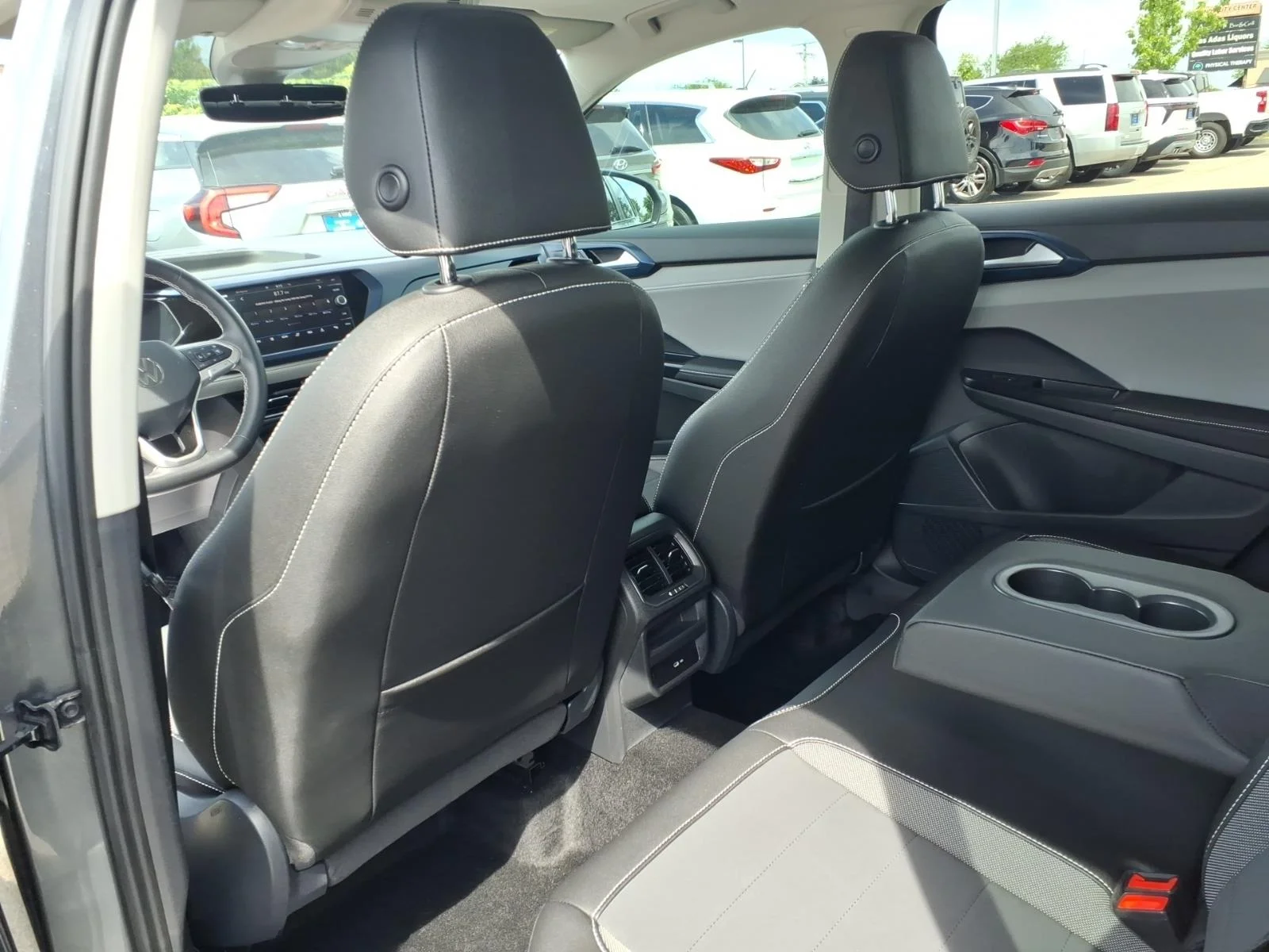 Certified Used 2024 Platinum Gray Metallic (2r2r) Volkswagen SE 4Motion image 25