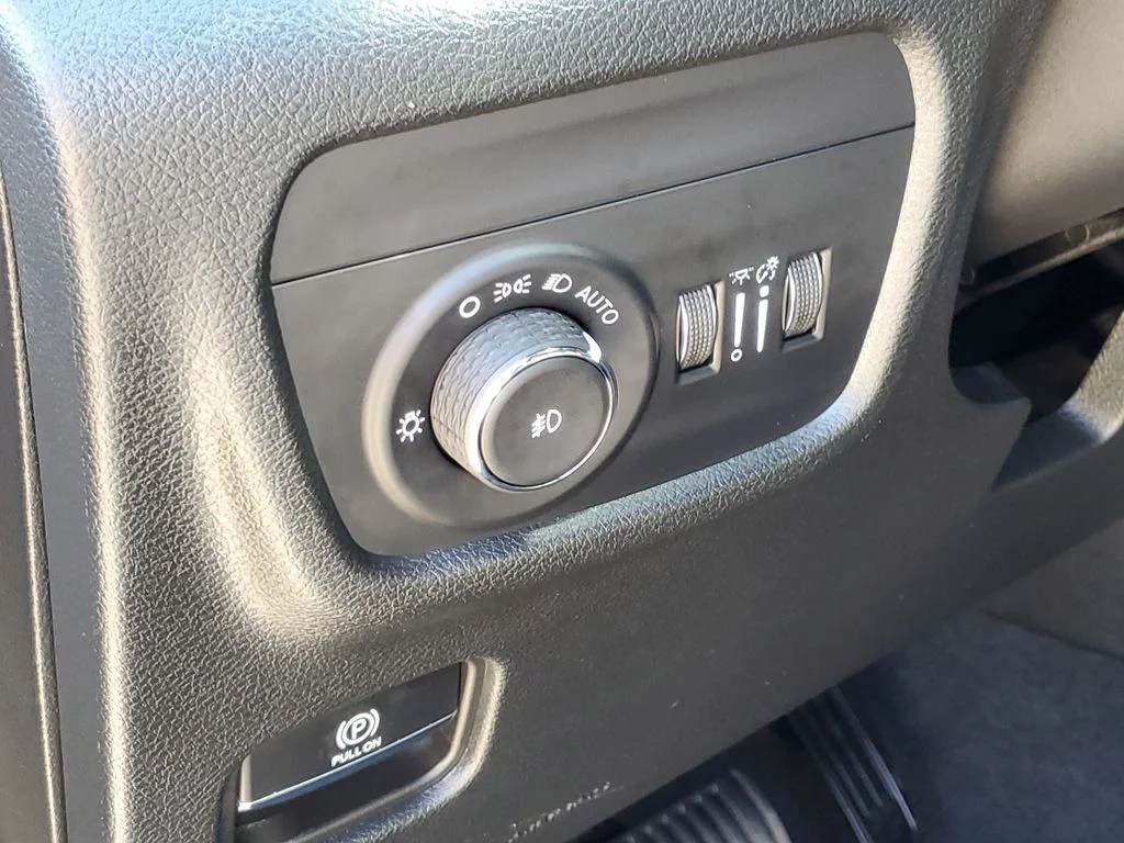 New 2026 Silver Jeep Limited image 13