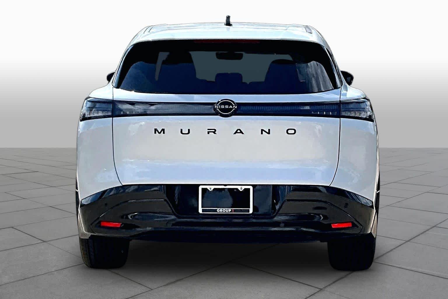 New 2027 Everest White Pearl TriCoat Nissan Dark Armor image 4