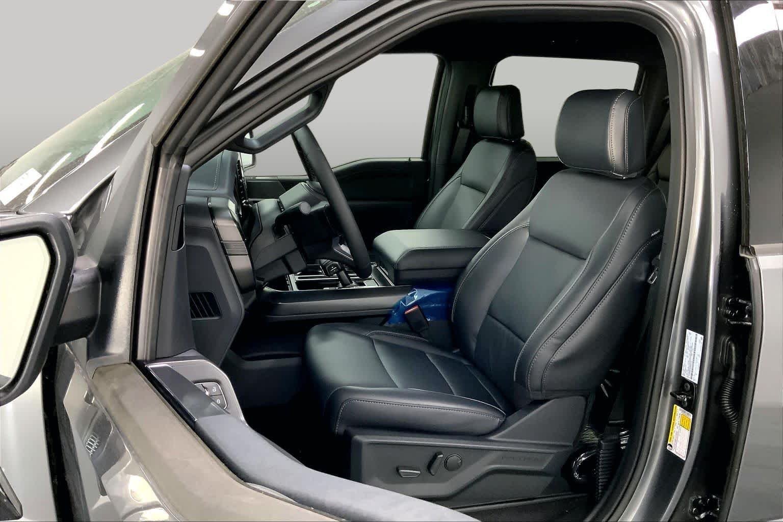 New 2026 Carbonized Gray Metallic Ford Lariat® image 7