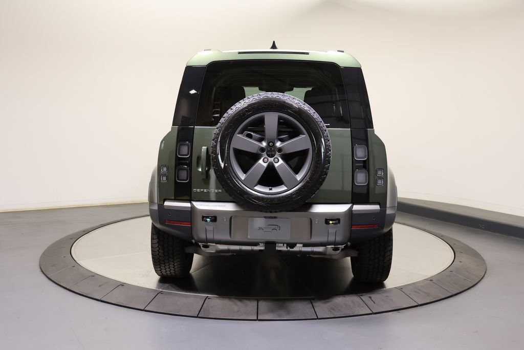 New 2026 Woolstone Green Land Rover S image 4