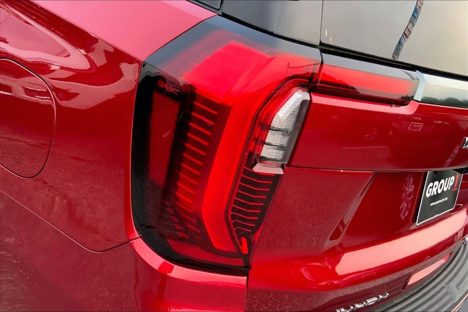 Used 2026 Volcanic Red Tintcoat GMC Denali Ultimate image 25