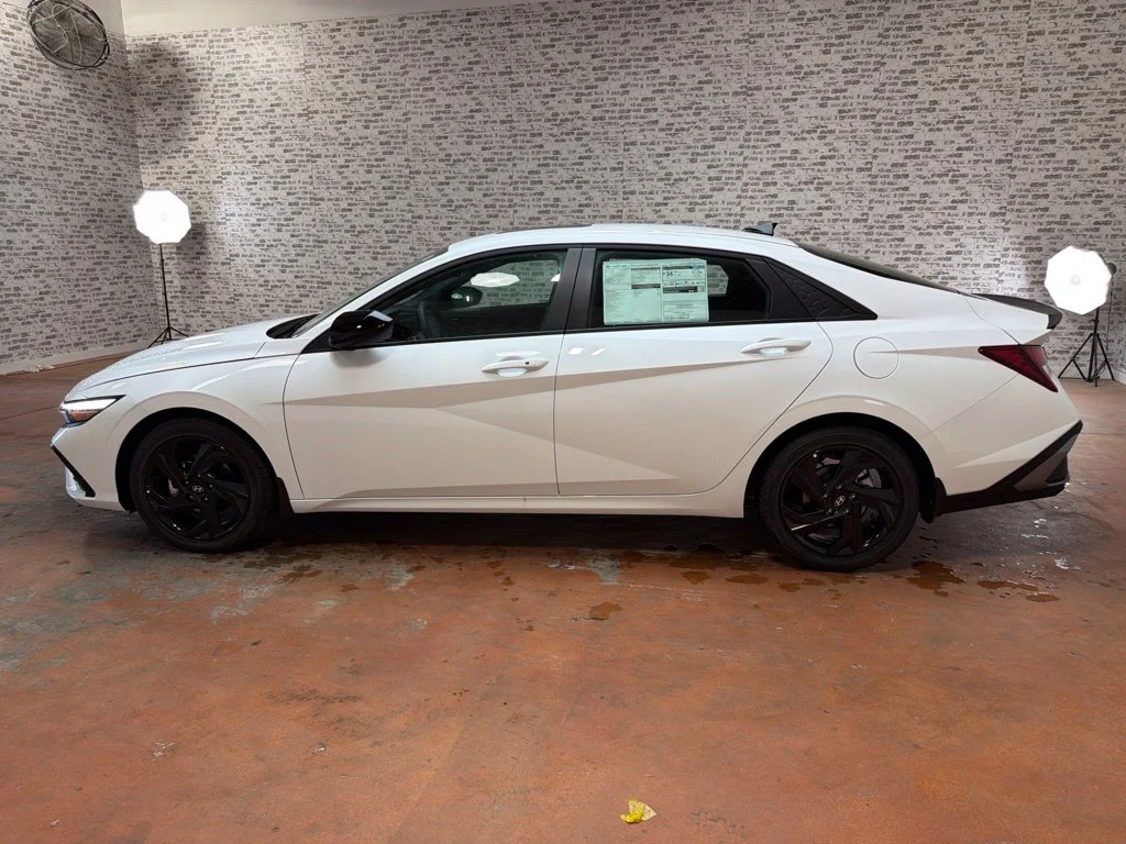 New 2026 Serenity White Hyundai SEL Sport image 4